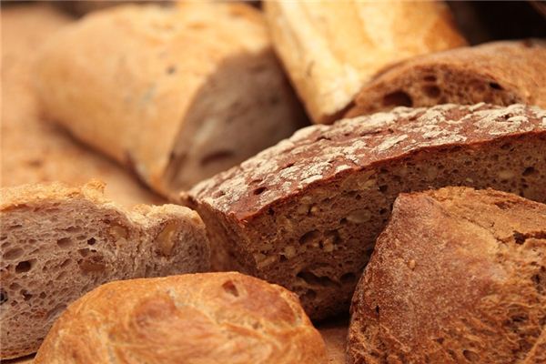Traumdeutung und Weissagung von trockenem Brot