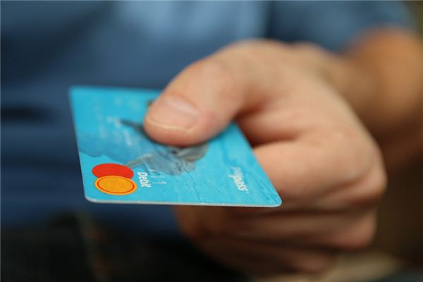 Traumdeutung über Kreditkarte