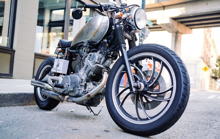 23 Träume vom Träumen eines Motorrades: Bedeutung und Erklärung
