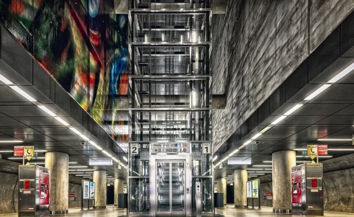 Traumdeutung Aufzug - 26 Bedeutungen und Interpretationen