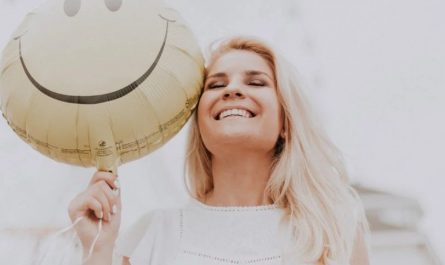 Traumdeutung eines Lächelns - 18 Bedeutungen und Interpretationen