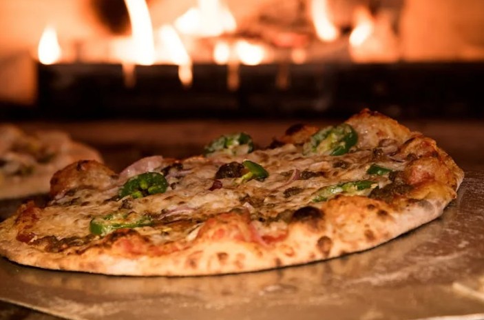 Die Traumdeutung von Pizza - 24 Bedeutungen und Interpretationen