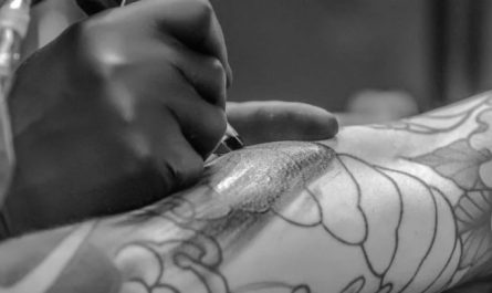 Traumdeutung von Tätowierungen – 25 Bedeutungen und Interpretationen
