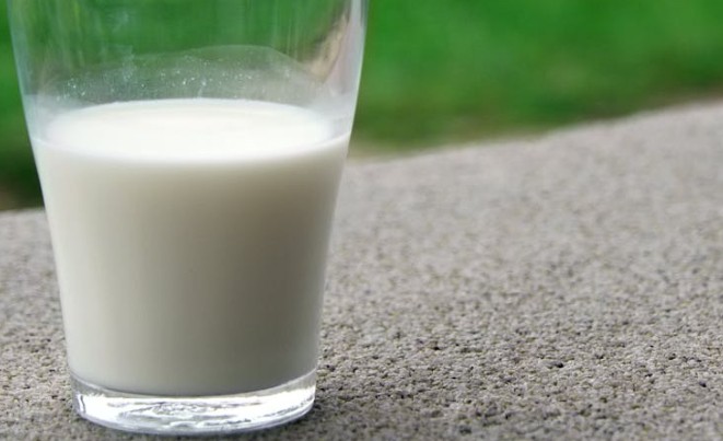 Traumdeutung Milch – 33 Bedeutungen und Interpretationen